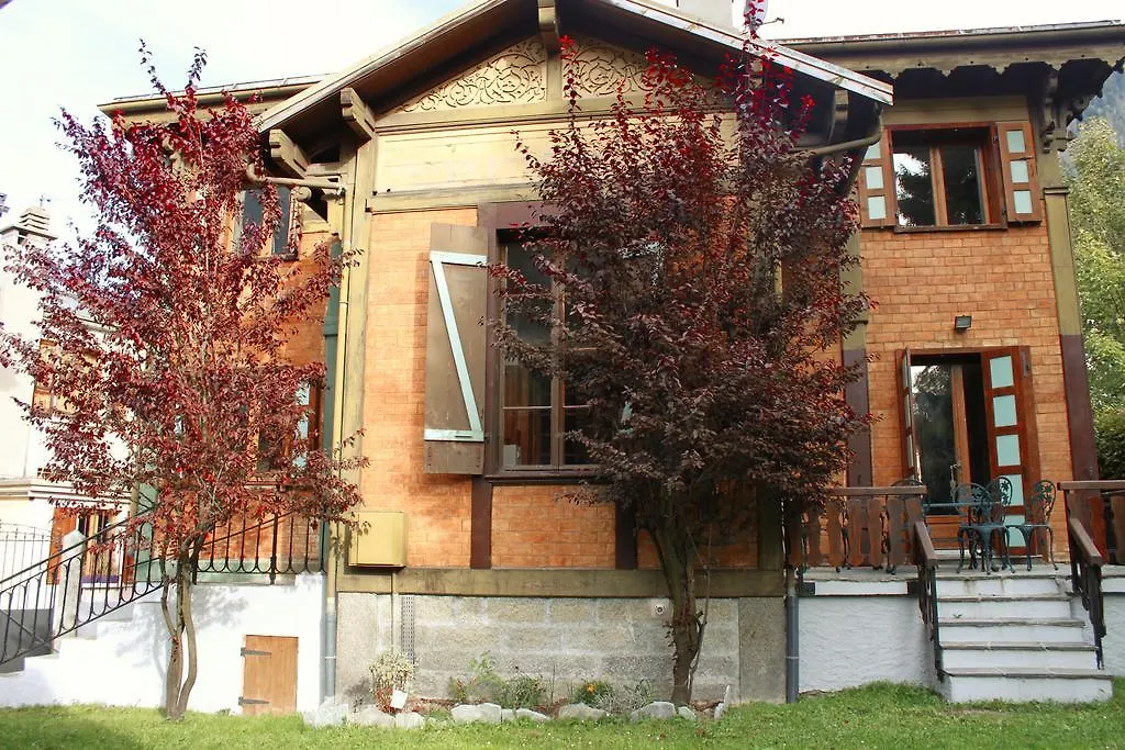 Villa Loppe - Chamonix Mountain Four-Bedroom Hidden Gem