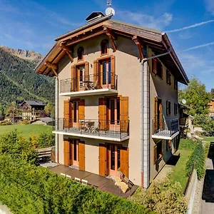  Villa Mont Blanc